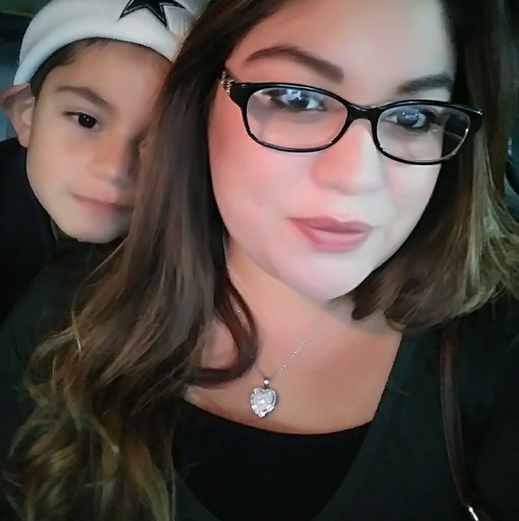 Meet your Posher, Crystal - Picture 1 of 1